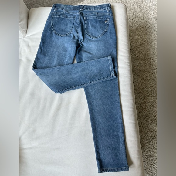Democracy Blue Jeans “ab-solution “ Size 6 - Picture 2 of 10